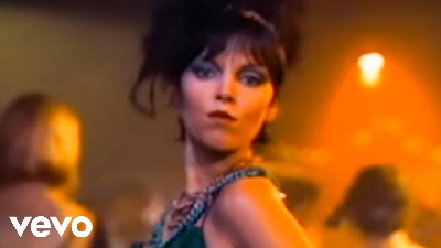 Pat Benatar - Love Is A Battlefield