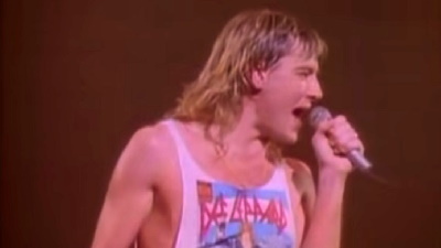 Def Leppard - Pour Some Sugar On Me