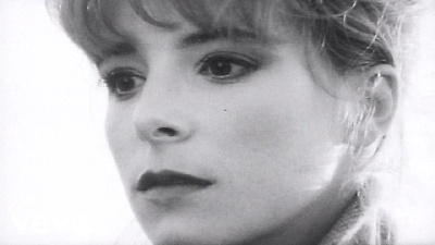 Mylène Farmer - A quoi je sers